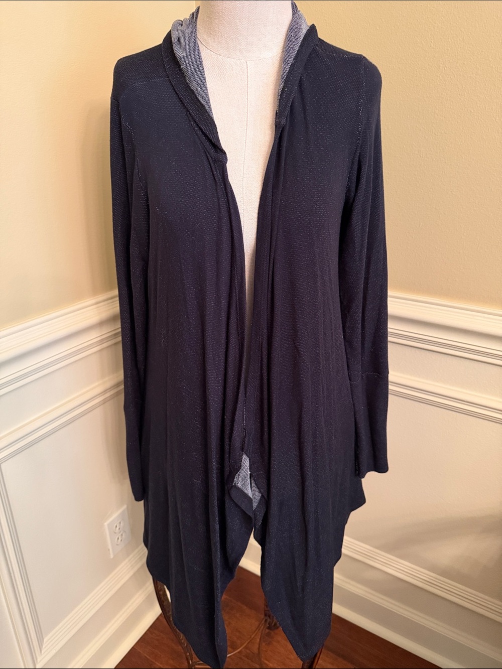 Half Moon Black Open-Front Hooded Cardigan with Gray Lining and Pockets size L